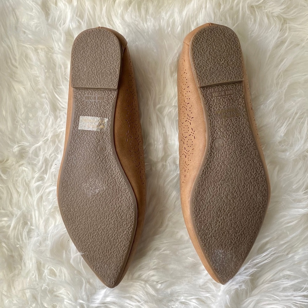 ‼️SOLD‼️NWOT Report perforated scallop edge flats - Picture 7 of 7